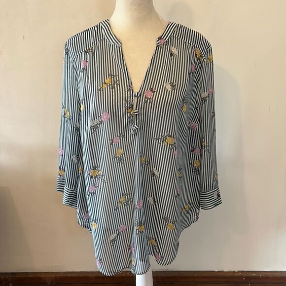 Torrid green white striped floral long sleeve sheer blouse Size 00 - Picture 1 of 10